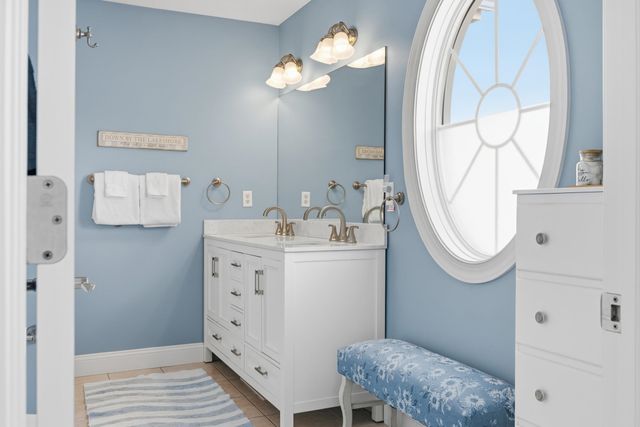 100 Hope Street, Traverse City, MI 49686