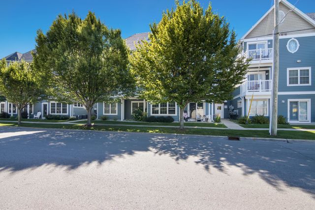 100 Hope Street, Traverse City, MI 49686