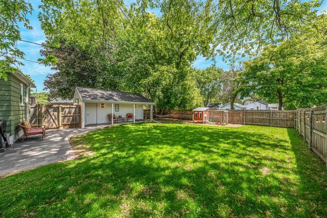 1416 N KENILWORTH AVENUE, Appleton, WI 54911