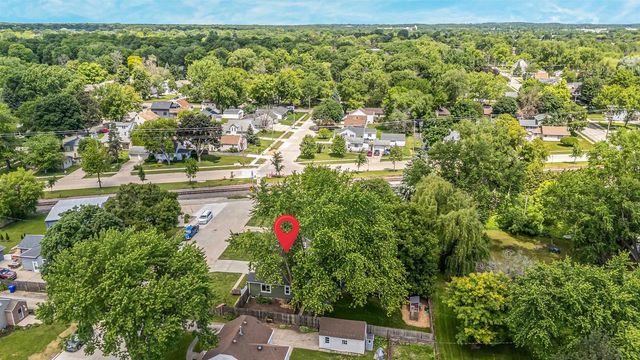 1416 N KENILWORTH AVENUE, Appleton, WI 54911