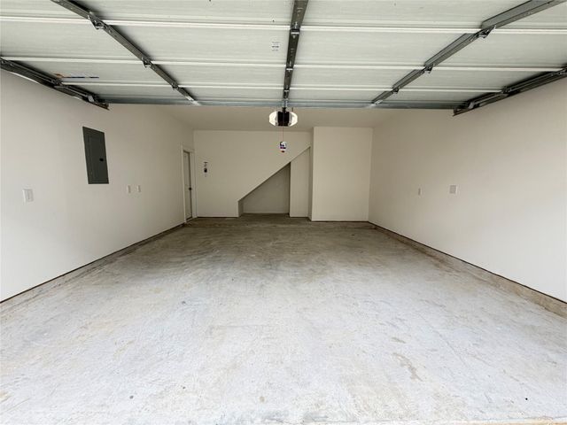 6049 Cebra St, Houston, TX 77091