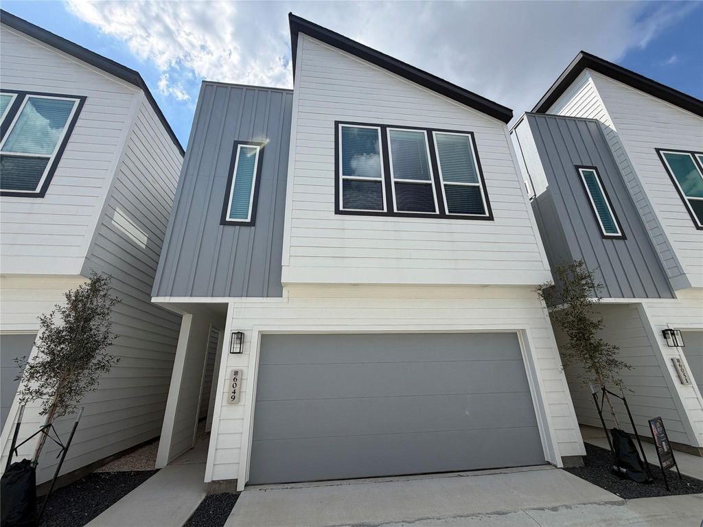 6049 Cebra St, Houston, TX 77091
