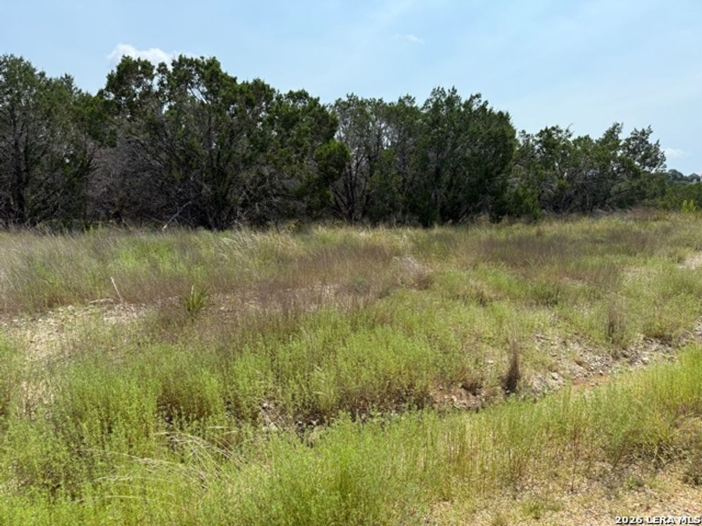 1672 Noble Trl, Canyon Lake, TX 78133