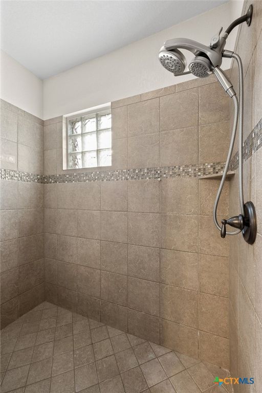Image 19 of property listing at 1014 Easton Drive, San Marcos, TX 78666