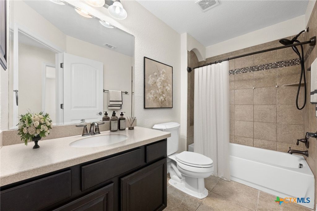 Image 29 of property listing at 1014 Easton Drive, San Marcos, TX 78666