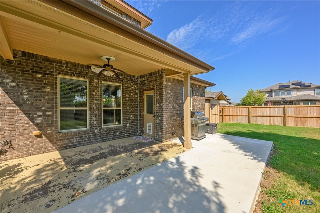 Image 32 of property listing at 1014 Easton Drive, San Marcos, TX 78666