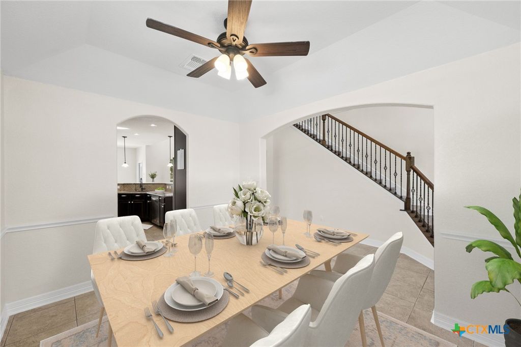 Image 7 of property listing at 1014 Easton Drive, San Marcos, TX 78666