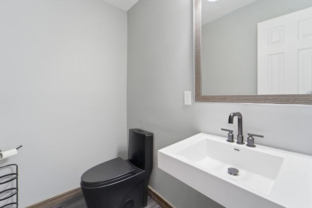 719 Winegardner Road, Des Moines, IA 50317