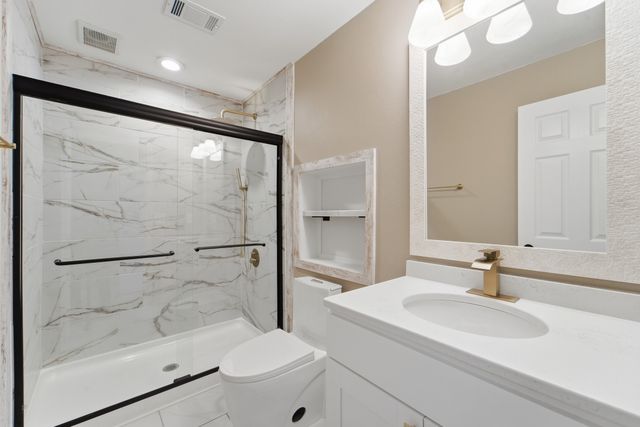 719 Winegardner Road, Des Moines, IA 50317