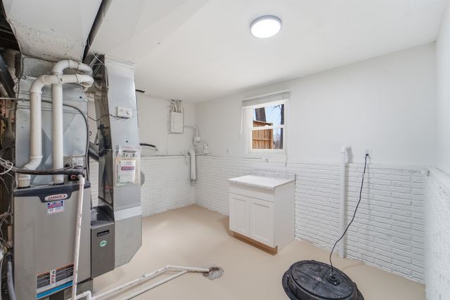 719 Winegardner Road, Des Moines, IA 50317