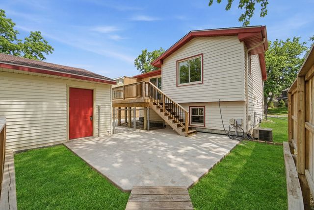 719 Winegardner Road, Des Moines, IA 50317