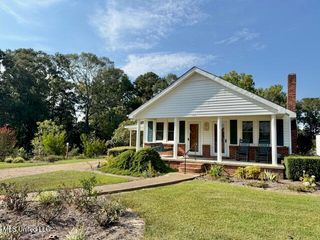 797 County Line Road, Mendenhall, MS 39114
