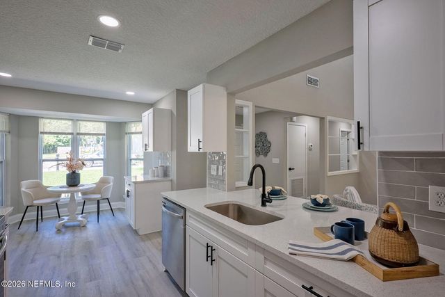 165 PABLO POINT Drive, Jacksonville, FL 32225