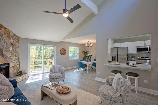 165 PABLO POINT Drive, Jacksonville, FL 32225