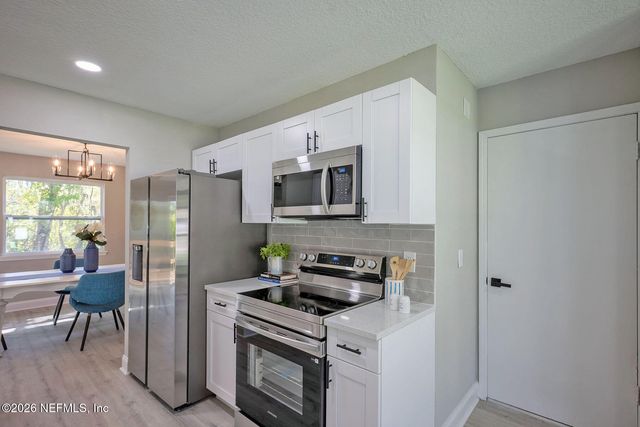 165 PABLO POINT Drive, Jacksonville, FL 32225