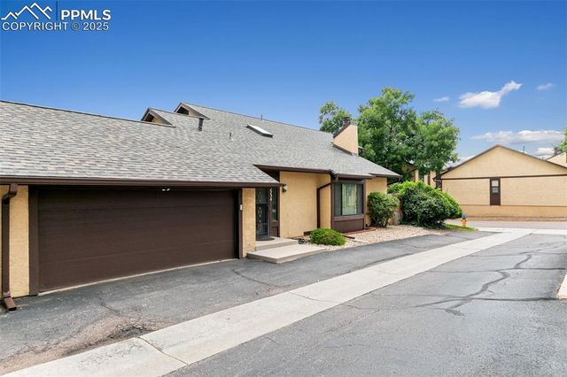 4534 Winewood Village Drive, Colorado Springs, CO 80917