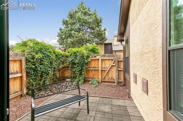 4534 Winewood Village Drive, Colorado Springs, CO 80917