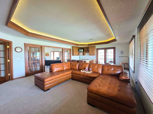 811 N Main Street, Chariton, IA 50049