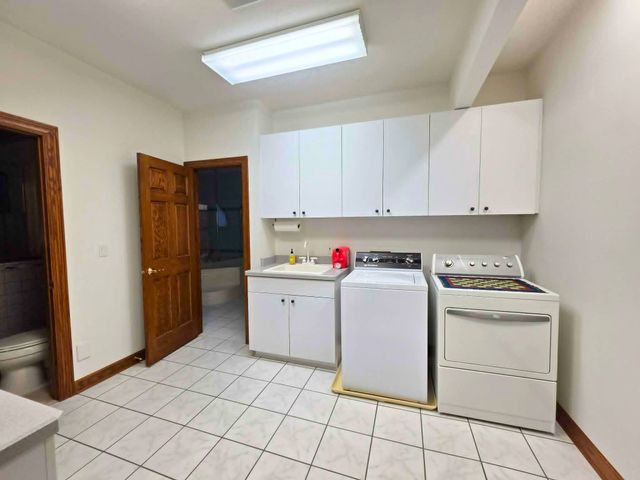 811 N Main Street, Chariton, IA 50049