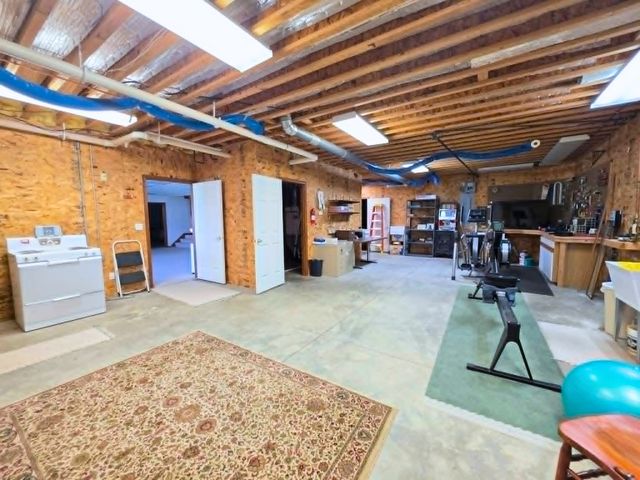 811 N Main Street, Chariton, IA 50049