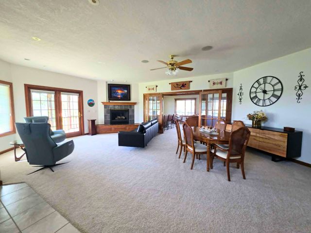 811 N Main Street, Chariton, IA 50049