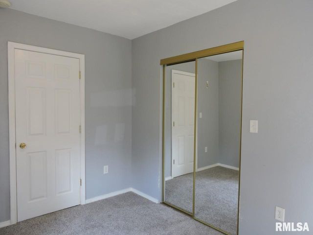 233 RIVERVIEW Drive, Creve Coeur, IL 61610