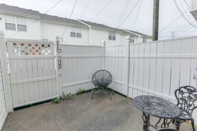 2120 Lebanon Pike Apt 32, Nashville, TN 37210