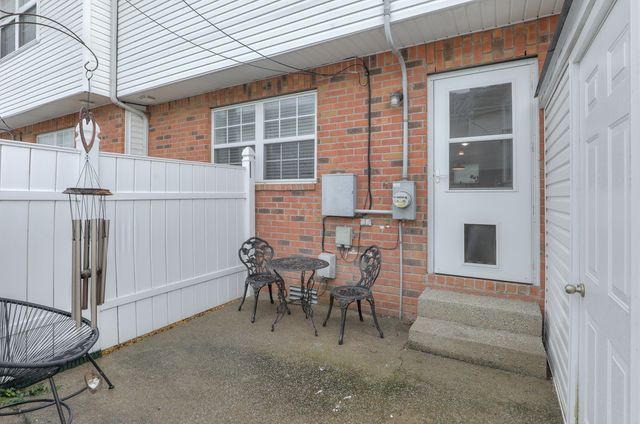 2120 Lebanon Pike Apt 32, Nashville, TN 37210