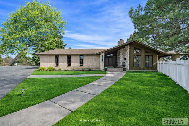 3669 S Holmes Avenue, Idaho Falls, ID 83404