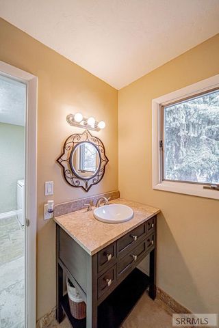 3669 S Holmes Avenue, Idaho Falls, ID 83404