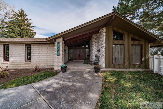 3669 S Holmes Avenue, Idaho Falls, ID 83404