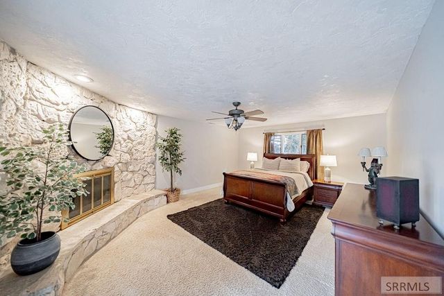 3669 S Holmes Avenue, Idaho Falls, ID 83404