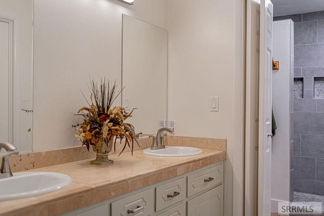 3669 S Holmes Avenue, Idaho Falls, ID 83404