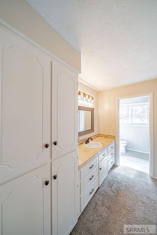 3669 S Holmes Avenue, Idaho Falls, ID 83404