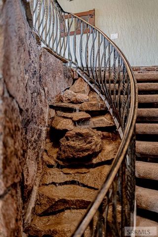 3669 S Holmes Avenue, Idaho Falls, ID 83404