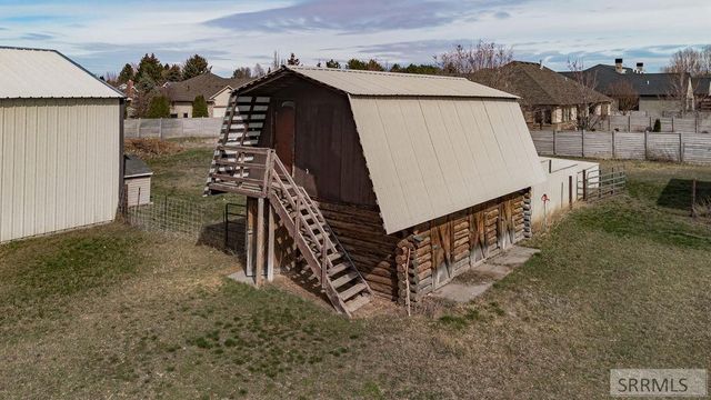 3669 S Holmes Avenue, Idaho Falls, ID 83404