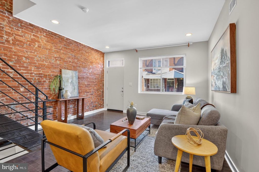 1246 S 23RD ST, PHILADELPHIA, PA 19146 — photo 2