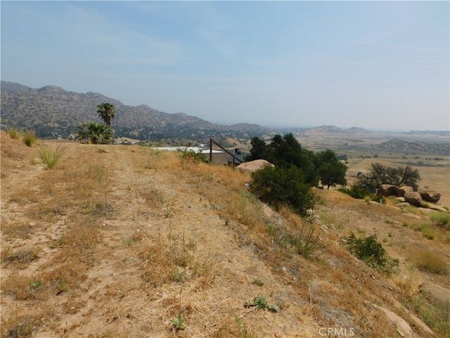 8740 AZUL Drive, West Hills, CA 91304