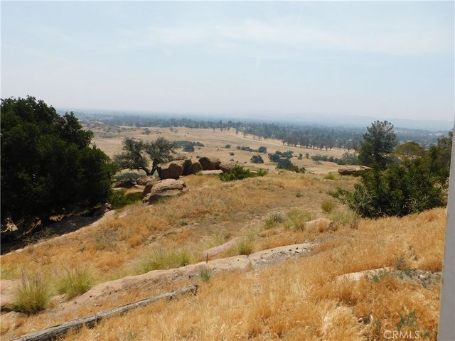 8740 AZUL Drive, West Hills, CA 91304