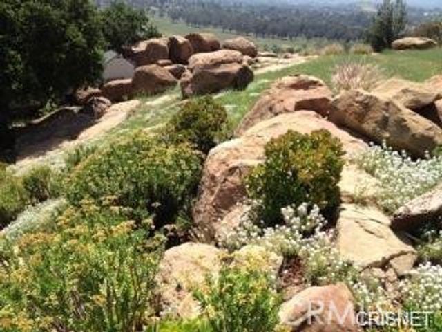 8740 AZUL Drive, West Hills, CA 91304