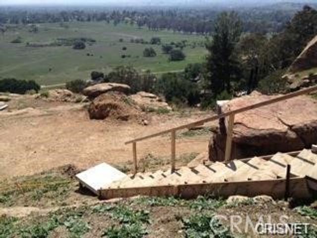 8740 AZUL Drive, West Hills, CA 91304