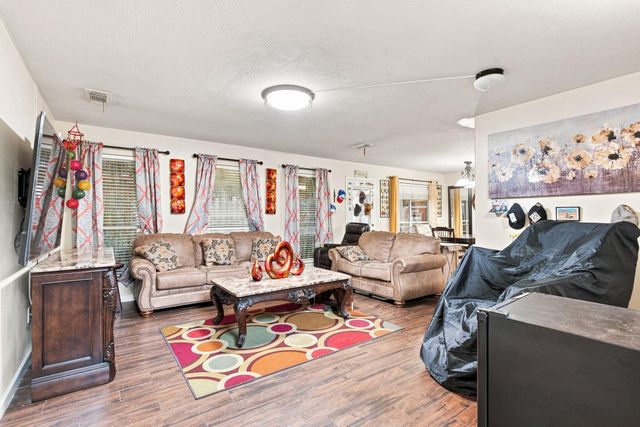 14106 Bishop Bend Lane, Houston, TX 77047