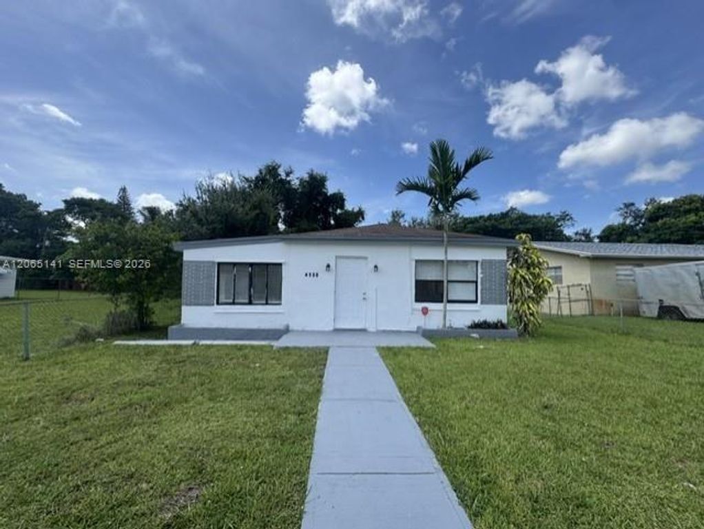 4130 SW 25th St, West Park, FL 33023