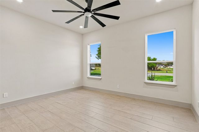 5832 Grey Wolf Court, Fort Worth, TX 76140
