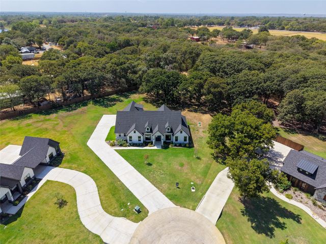 5832 Grey Wolf Court, Fort Worth, TX 76140