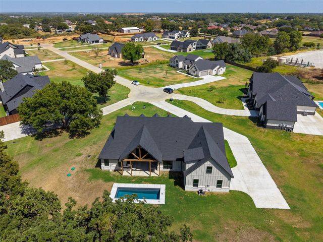 5832 Grey Wolf Court, Fort Worth, TX 76140
