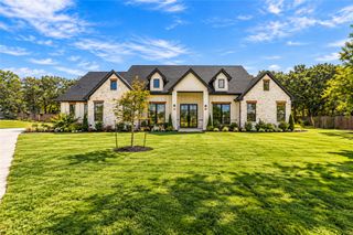 5832 Grey Wolf Court, Fort Worth, TX 76140