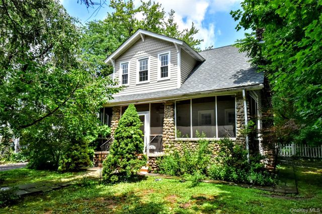 127 Hunt Avenue, Pearl River, NY 10965