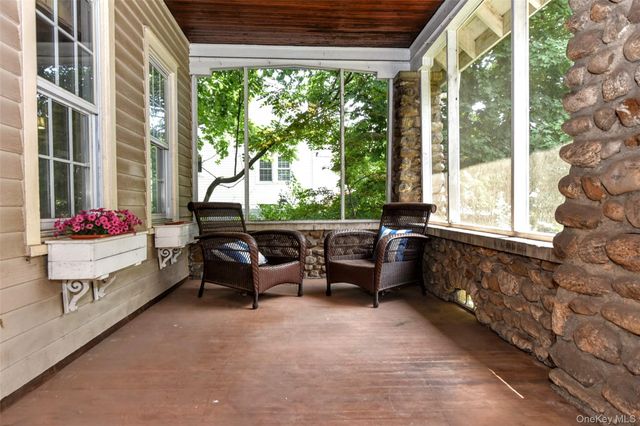 127 Hunt Avenue, Pearl River, NY 10965