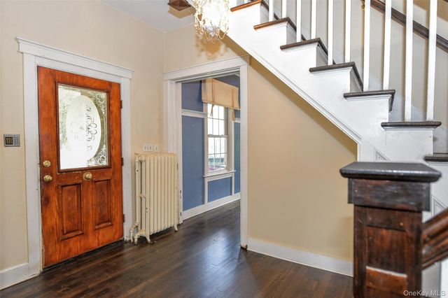 127 Hunt Avenue, Pearl River, NY 10965